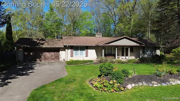 1349 Ox Yoke, Flint, MI 48532
