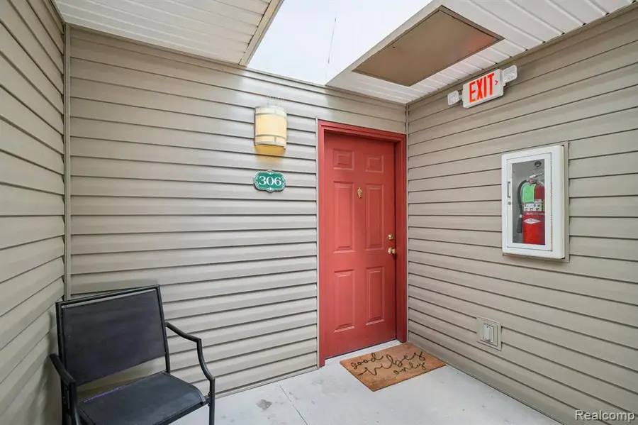 15240 Silver #APT 306, Fenton, MI 48430 - #3