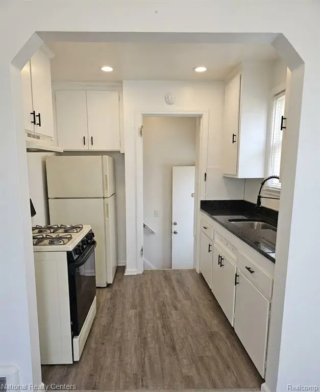 20445 Pinehurst, Detroit, MI 48221 - #2