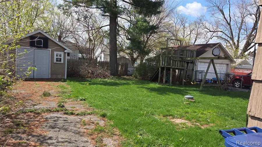 733 Vermilya, Flint, MI 48507 - #3