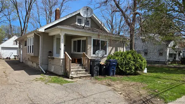 838 Clinton, Flint, MI 48507