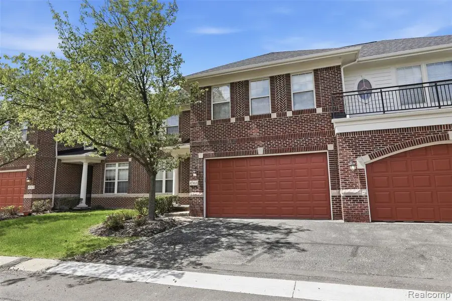4368 Gateway, West Bloomfield, MI 48322 - #2