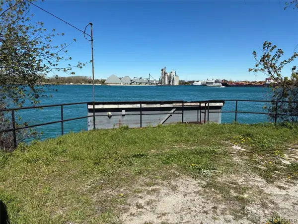 804 Merchant, Port Huron, MI 48060