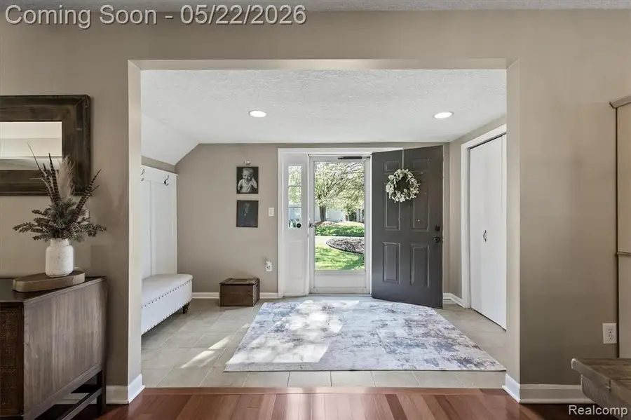 3525 Buss, Walled Lake, MI 48390 - #3