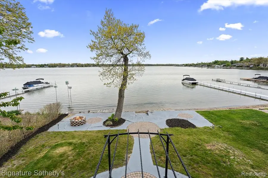 727 Mcdougal, Waterford, MI 48327 - #2