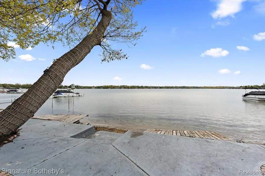 727 Mcdougal, Waterford, MI 48327 - #3
