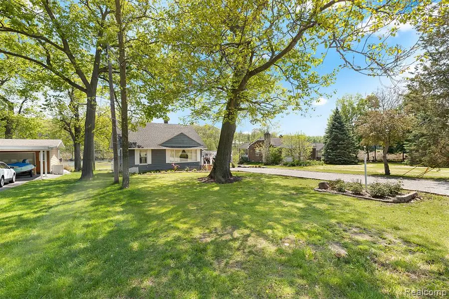 22827 Meridian, Grosse Ile, MI 48138 - #2