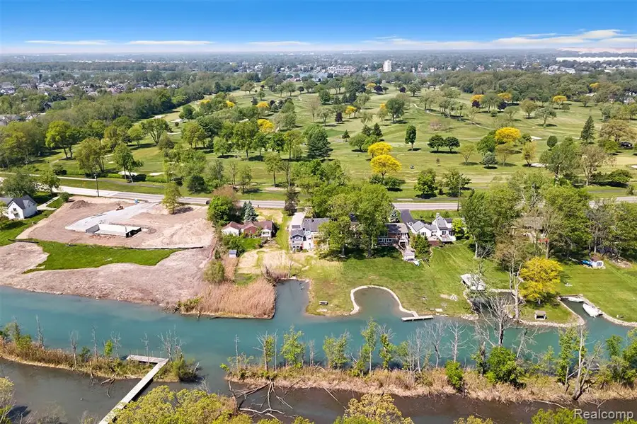 22827 Meridian, Grosse Ile, MI 48138 - #3