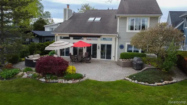 625 Island, White Lake, MI 48386
