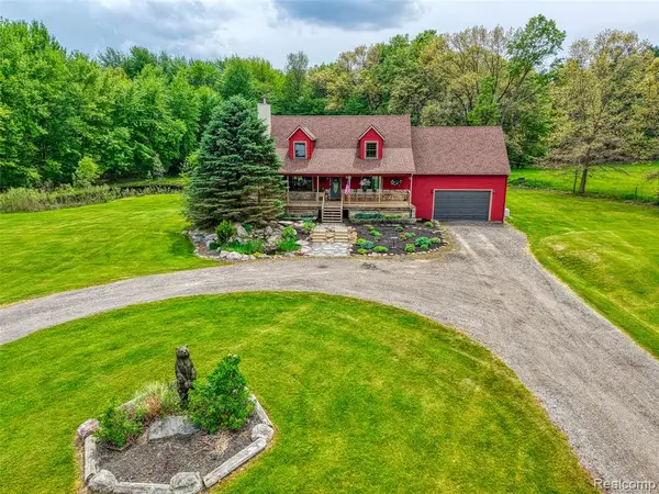 2500 E Jones, Howell, MI 48855