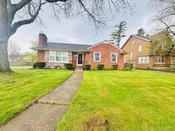 1909 S Trenton, Trenton, MI 48183