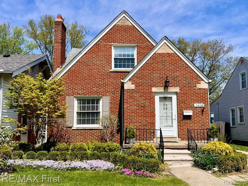 1618 Anita, Grosse Pointe Woods, MI 48236 - #1