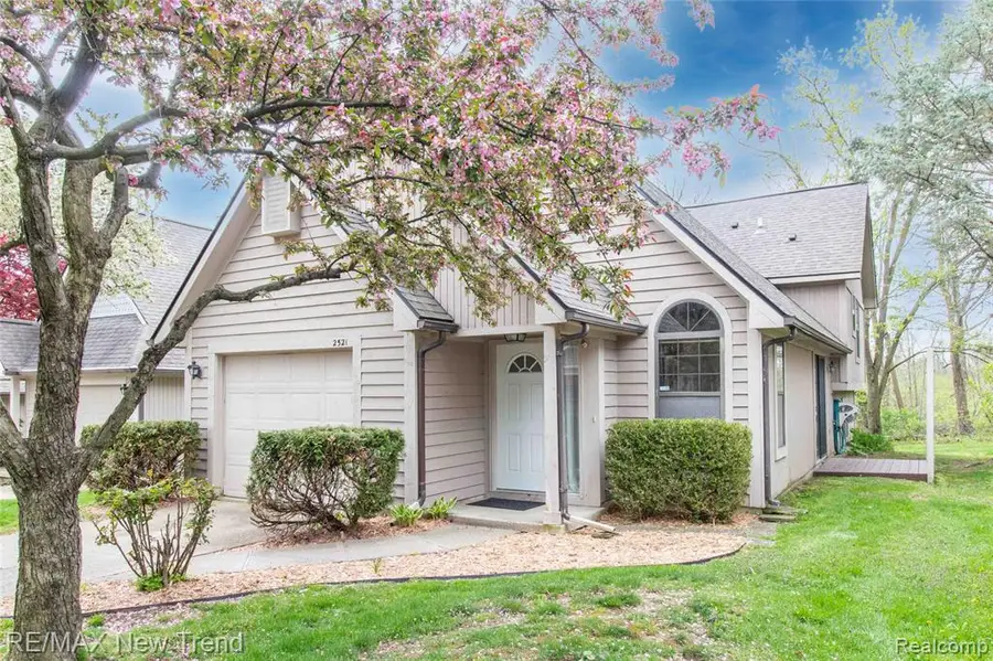 2521 Country Village, Ann Arbor, MI 48103 - #3