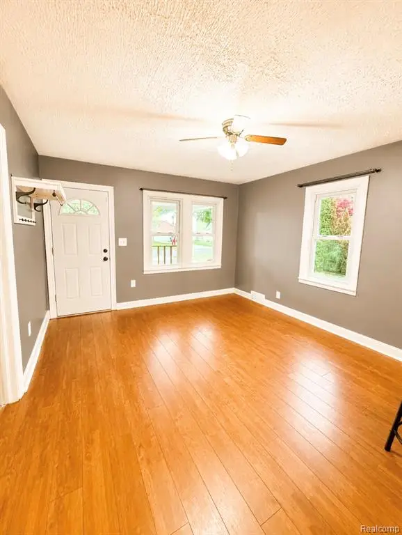 18351 Lathers, Livonia, MI 48152 - #3