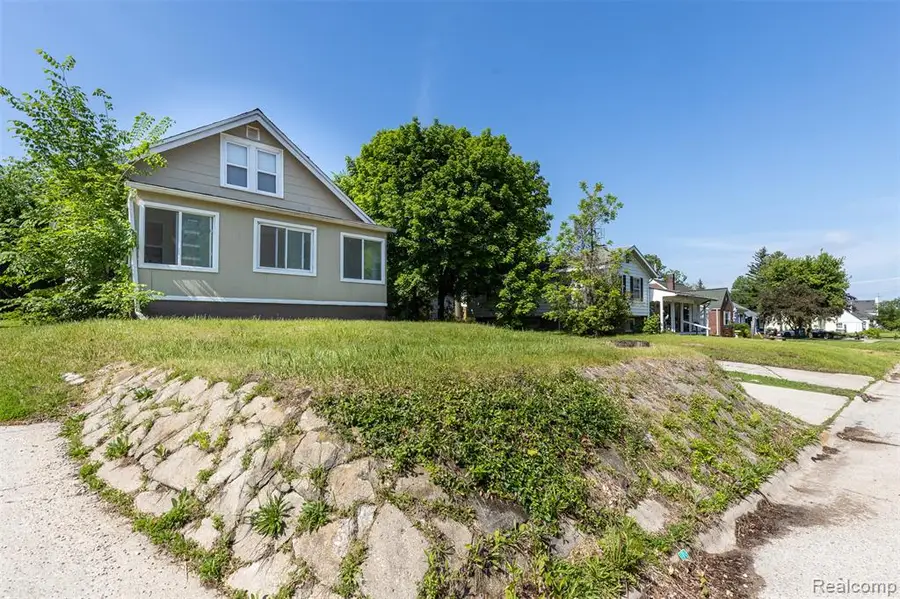 315 Brain, Belleville, MI 48111 - #2