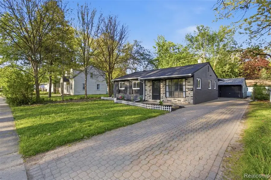 28032 Fairfax, Southfield, MI 48076 - #2