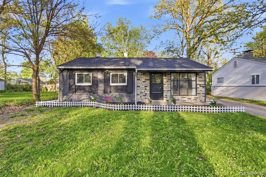 28032 Fairfax, Southfield, MI 48076 - #3