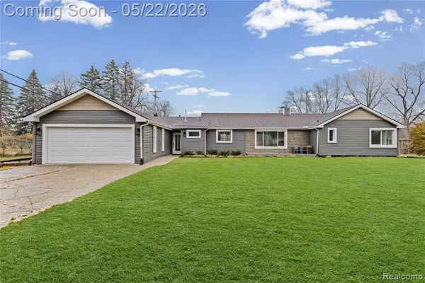 3460 Clayton, Waterford, MI 48329