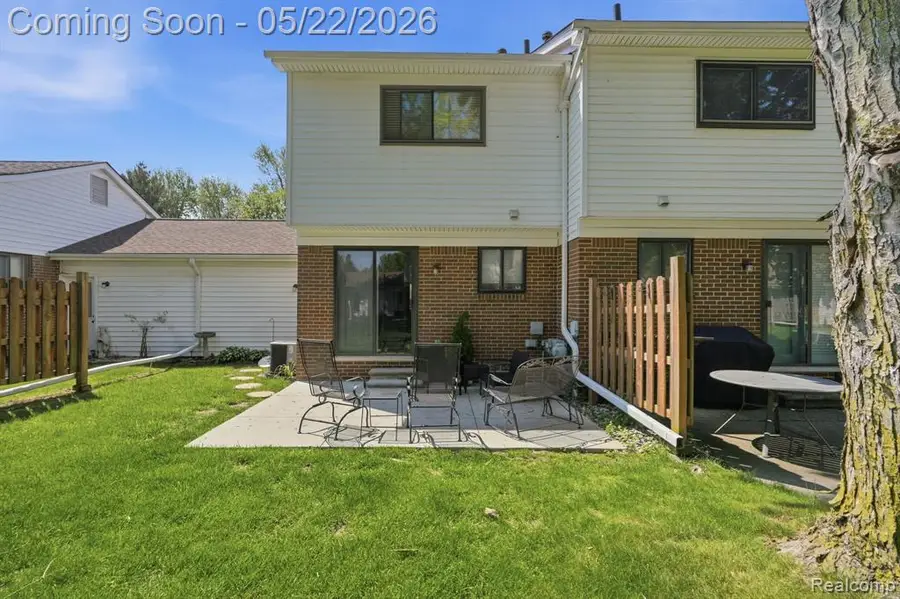 28091 Maple Forest, Harrison Township, MI 48045 - #2