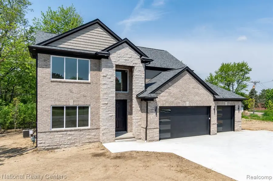 2828 S Livernois, Rochester Hills, MI 48307 - #2