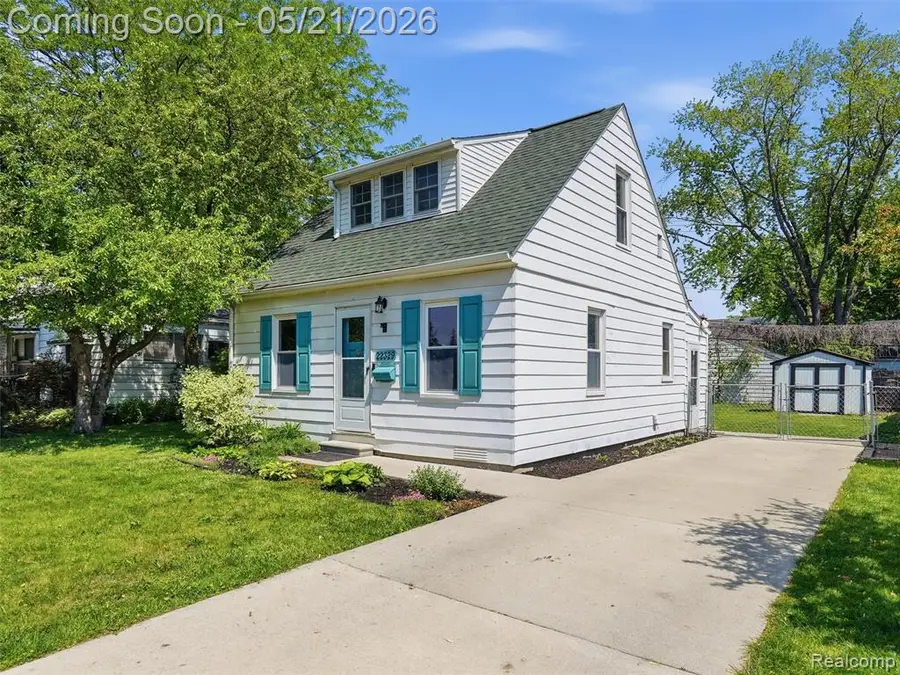 22329 Maxine, Saint Clair Shores, MI 48080 - #2