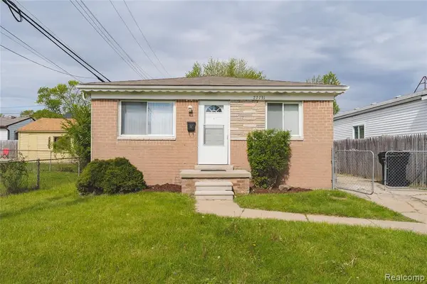 27731 Bohnhoff, Roseville, MI 48066