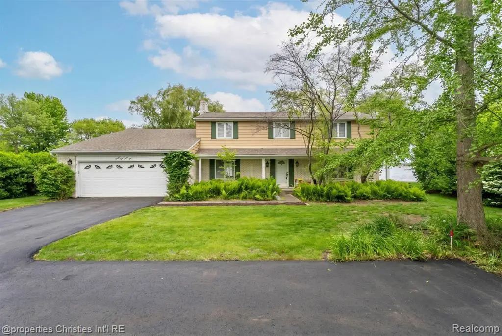 2825 Sylvan Shores, Waterford, MI 48328 - #1