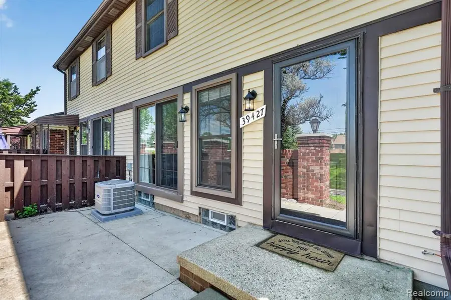 39427 Heatherheath, Clinton Township, MI 48038 - #3