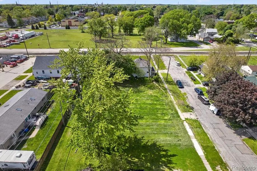 1016 Humphrey, Monroe, MI 48161 - #3
