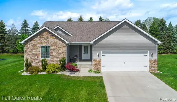 291 Golfside, Lapeer, MI 48446