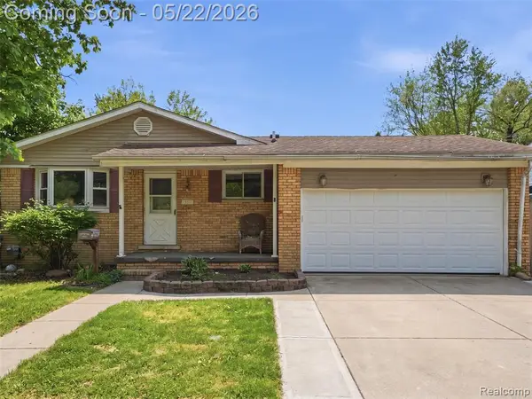 1295 1st, Lapeer, MI 48446