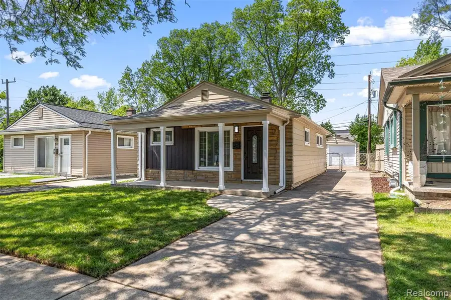 17215 Robert, Melvindale, MI 48122 - #3
