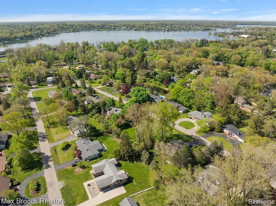 0000 Pine Ridge Road, West Bloomfield, MI 48324 - #3