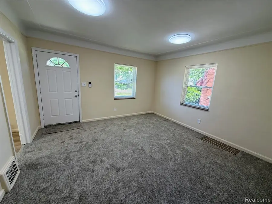 12892 Faust, Detroit, MI 48223 - #2