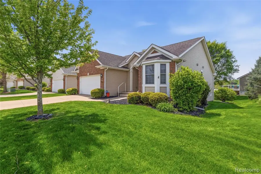1171 Creekside, Burton, MI 48509 - #3