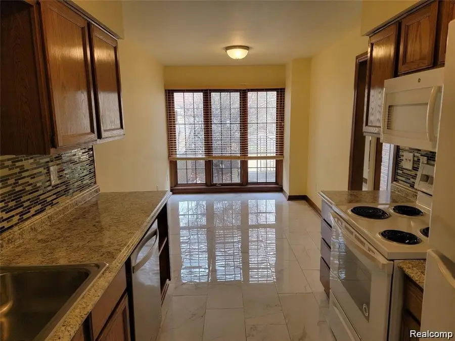 13 Timberlane, Dearborn, MI 48126 - #3