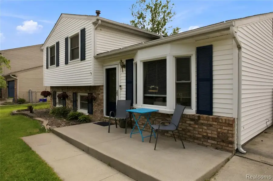 30232 Torry, Flat Rock, MI 48134 - #3