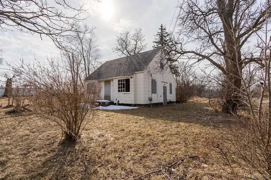1013 W Pasadena, Flint, MI 48504 - #3