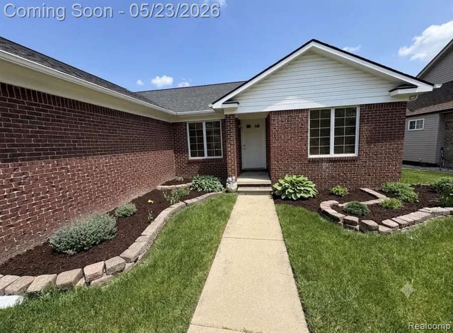 6145 Crystal Lake, Romulus, MI 48174 - #3