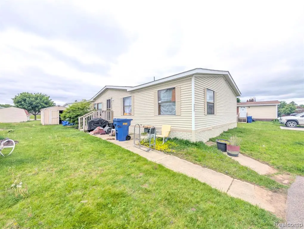 3629 Hawthorne, Clarkston, MI 48348 - #1