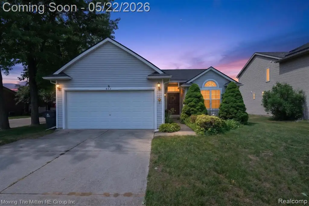 953 N Newburgh, Westland, MI 48185 - #1
