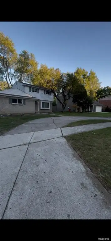 30050 Pleasant, Southfield, MI 48076 - #2
