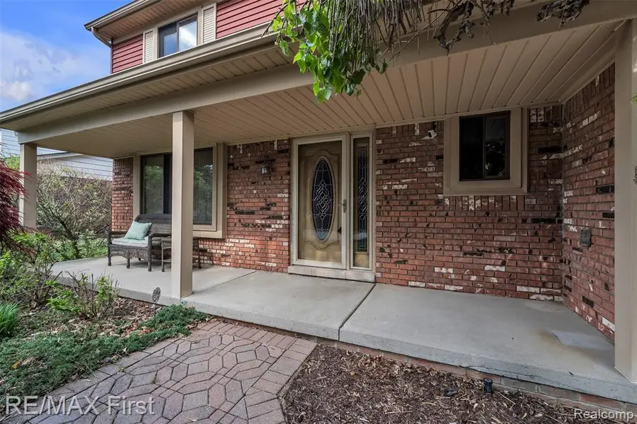 39083 Eastridge, Clinton Township, MI 48038 - #2