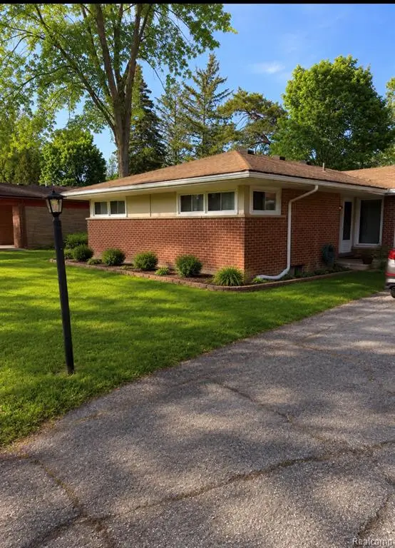 29358 Westbrook, Southfield, MI 48076 - #2