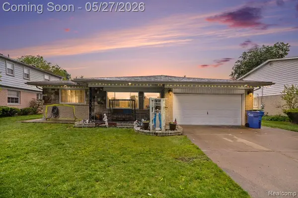 32343 Cambridge, Warren, MI 48093