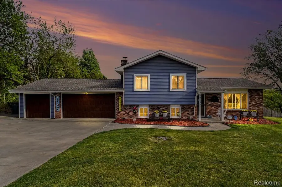 11995 Davisburg, Davisburg, MI 48350 - #2
