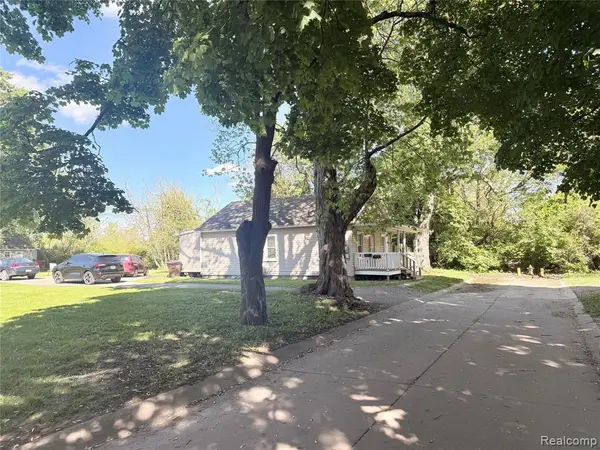 1137 E 8th, Monroe, MI 48161