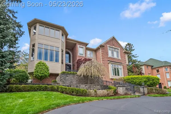 6608 Minnow Pond, West Bloomfield, MI 48322
