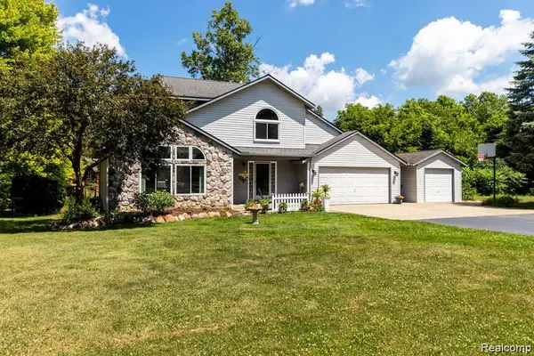 1398 Beaverbrook, Holly, MI 48442