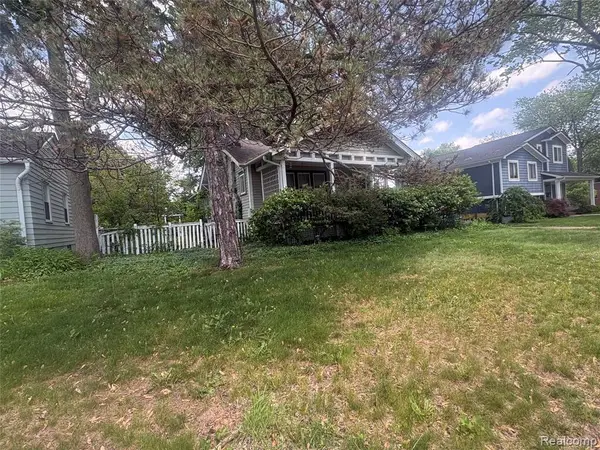2134 Beverly, Berkley, MI 48072